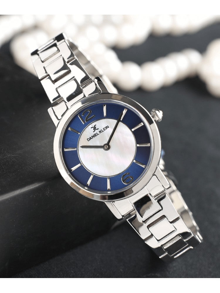 Daniel Klein Analog Blue Dial Watch