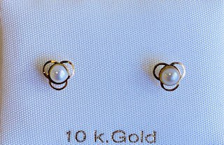 Kids Earrings in 10K Gold