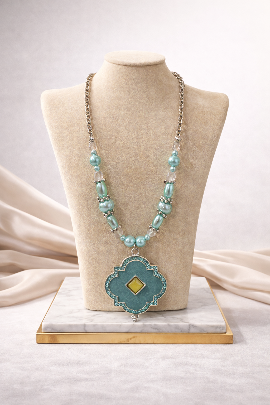 Fashion Jewelry 1009 Necklace with earrings