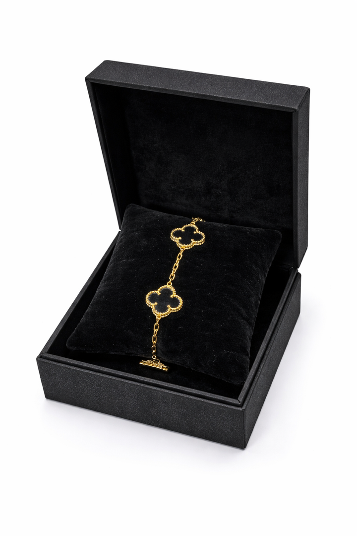 Van Cleef & Arpels Jewelry Bracelet 06