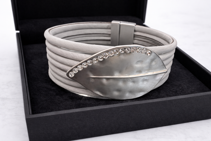 Fashion Jewelry Bracelet 8833