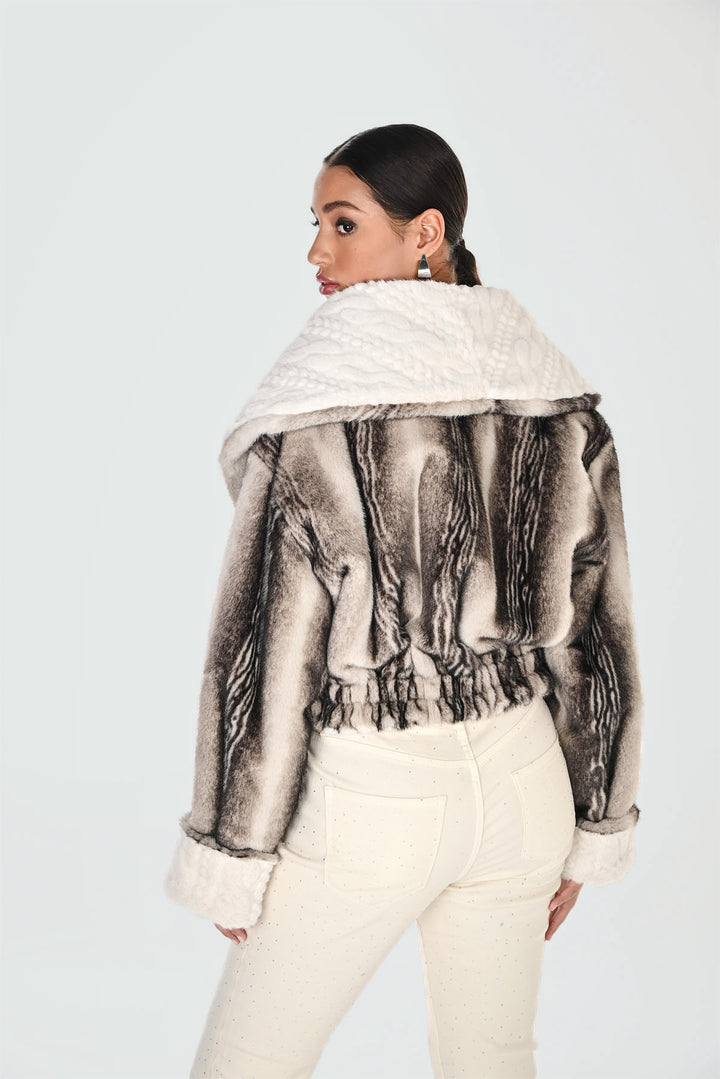 Frank Lyman 263799 Faux Fur Reverseble Jacket