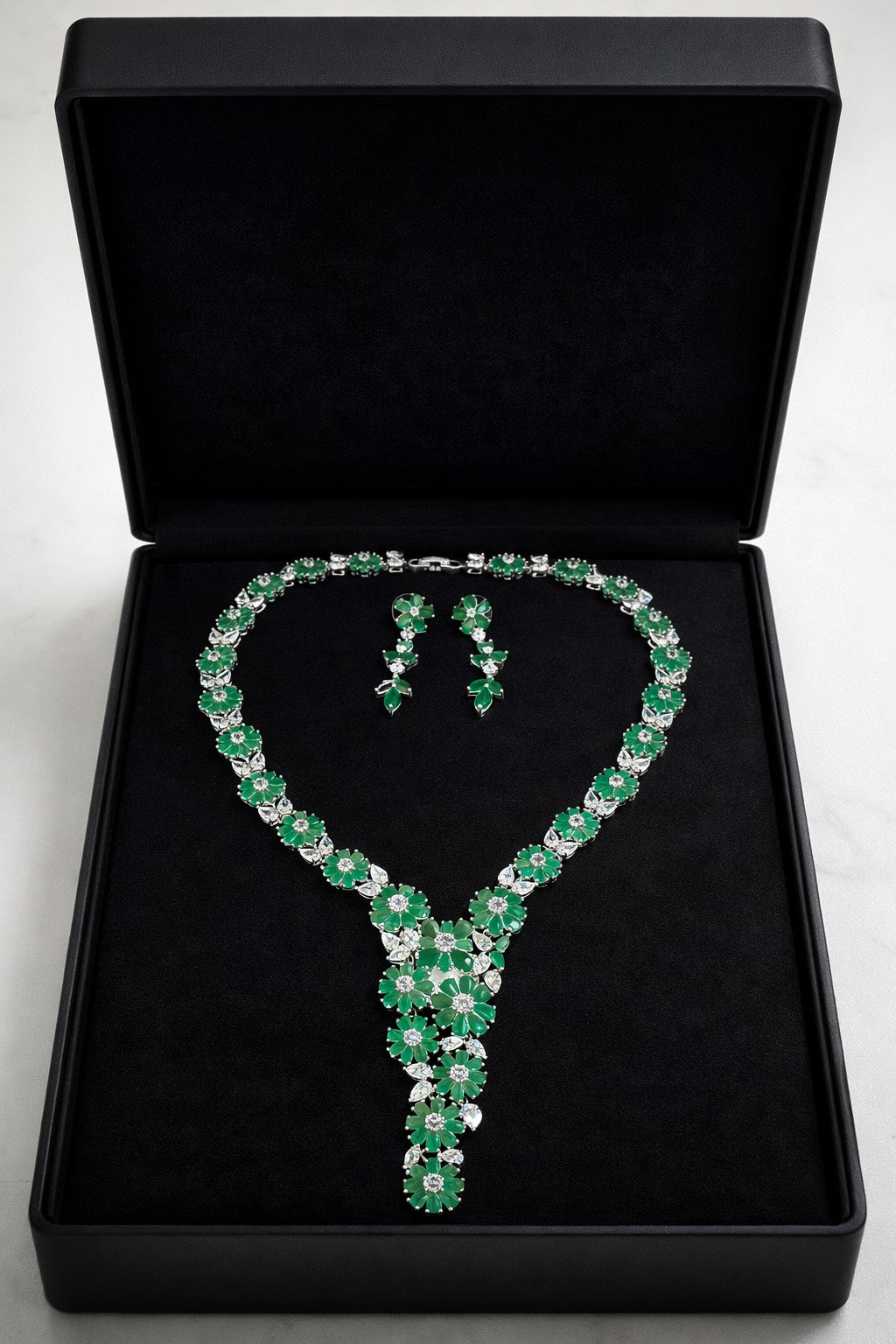 Fashion Jewelry Swarovski Crystals 189 Necklace/Earrings Set