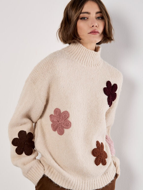 Embroidered Flower Chunky Knit Jumper X132676