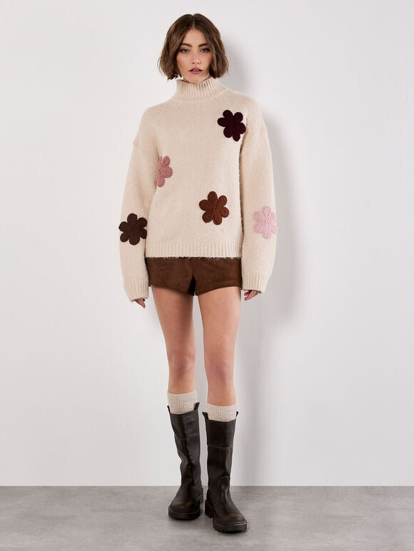 Embroidered Flower Chunky Knit Jumper X132676