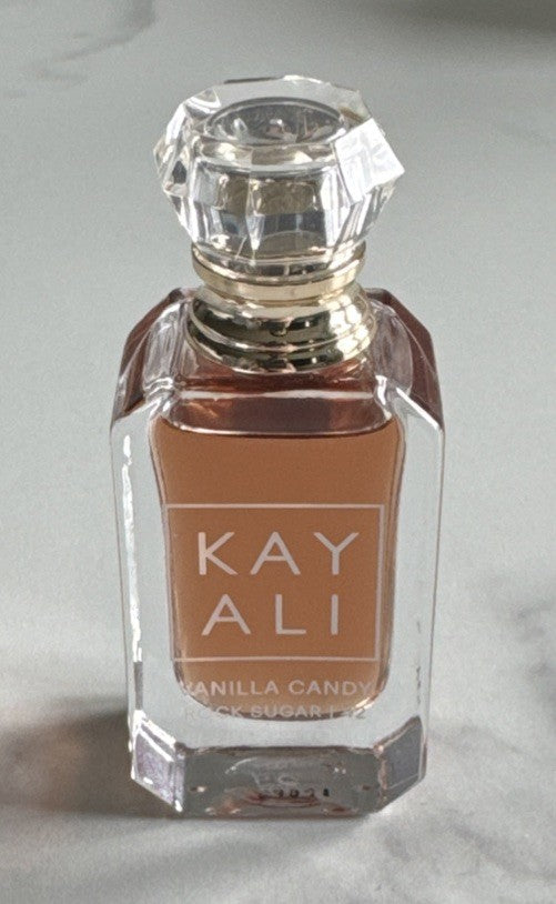 Vanilla Candy Rock Sugar | 42 by Kayali Travel Size