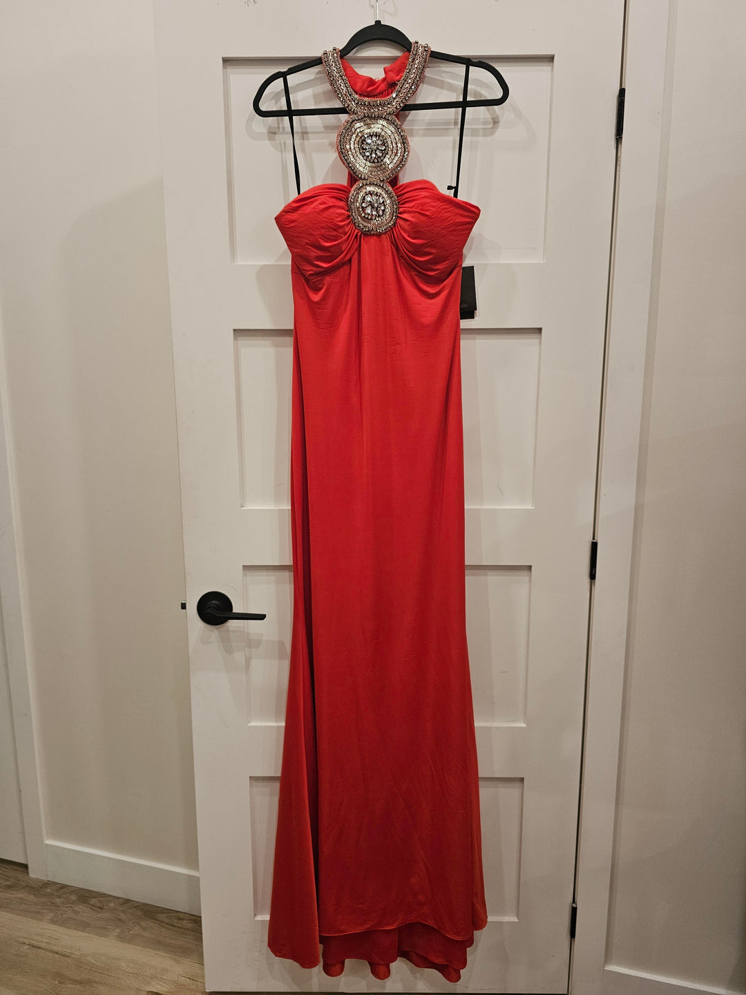 Jadore J4006L gown