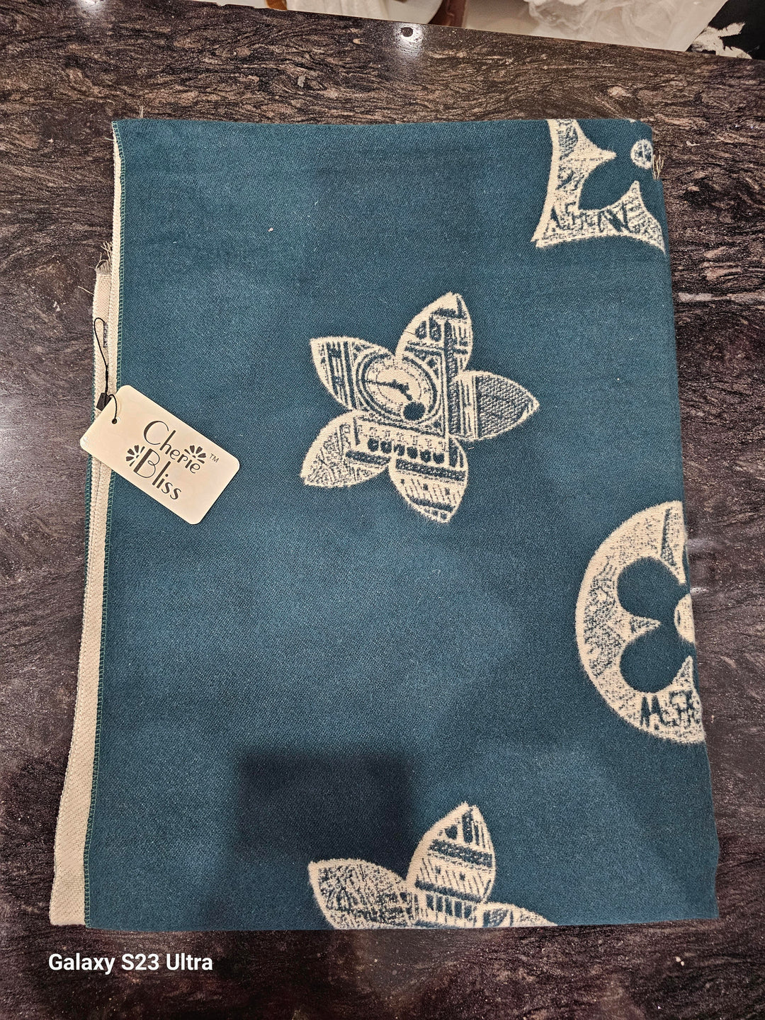 Cherie Bliss SF2047 Scarf