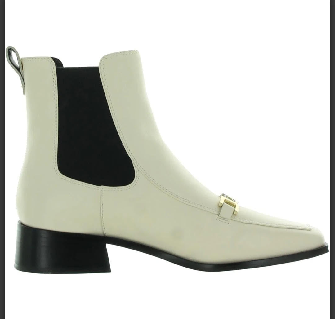 Sam Edelman Women Torance Leather Square Toe Chelsea Boots