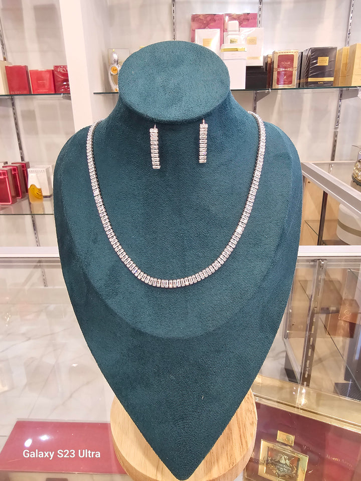 Cheri Bliss Necklace & Earrings Set