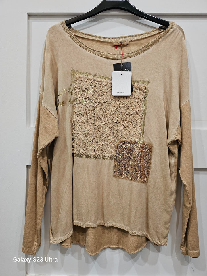 Cleopatra (Italy) 0060 Top