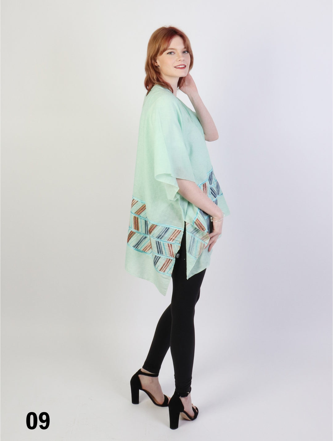 Cherie Bliss Abstract Embroidery Kimono