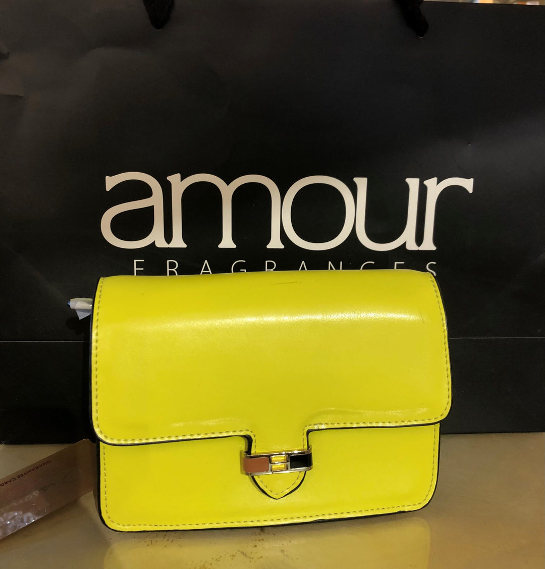 Dissona Yellow Purse