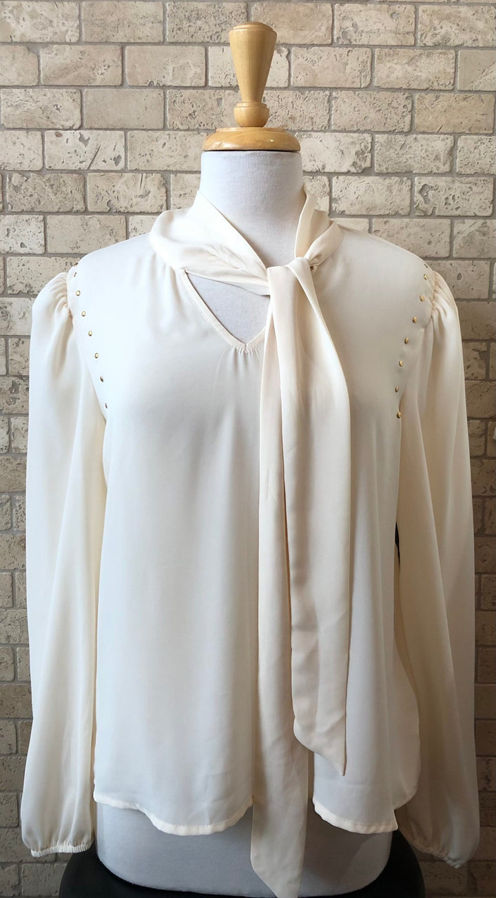 A.U.W Secret Charm Beige Top